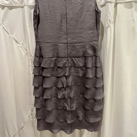 Adriana Papell - Silver shutter pleat dress- size 14 - Picture 4 of 6